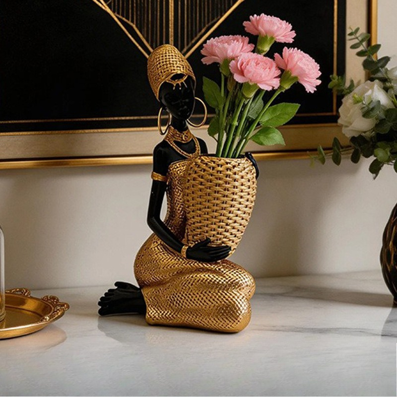 Resin Art For Anniversary Gift - Harz-Statue einer Afrikanischen Frau mit Vase,