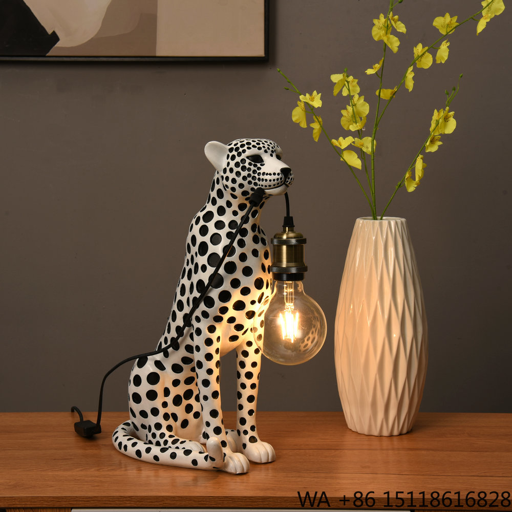 Moderne Kunst Tier Leoparden-H – Resin Art Sculptures Bewertung und Preis